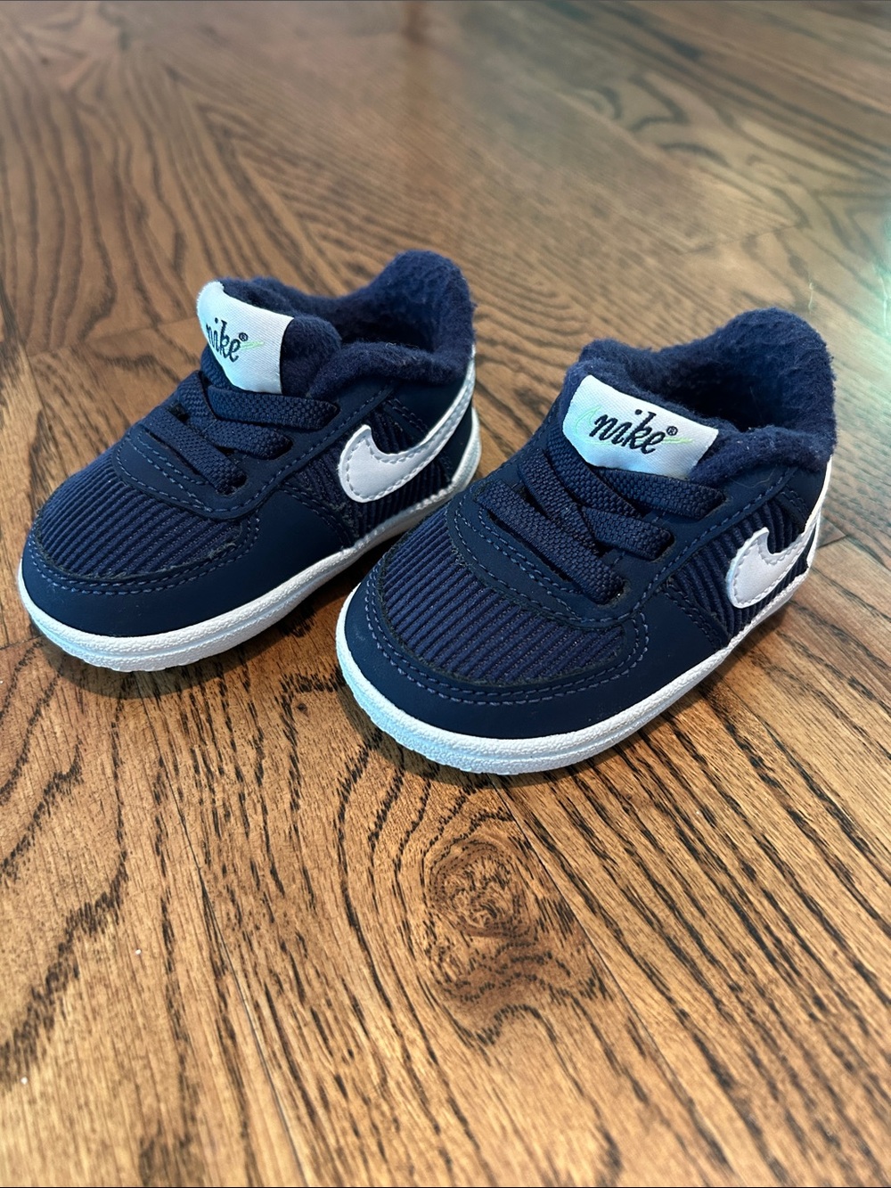 Nike Navy and White Toddler Sneakers - Picture 2 of 5